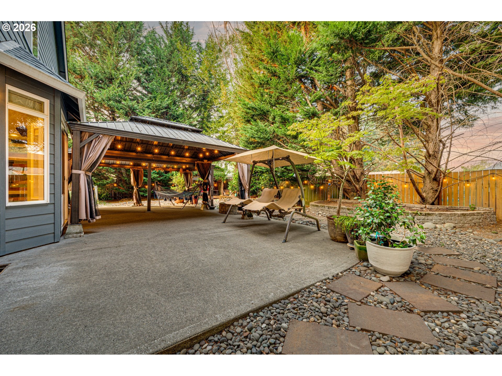 196 RASPBERRY LN