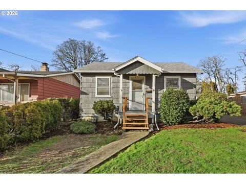 650 E FAIRFIELD ST Gladstone OR 97027