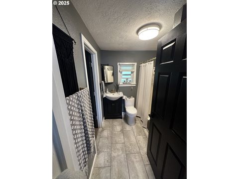 Tiny photo for 48399 E 1st St, Oakridge, OR 97463 (MLS # 293137963)