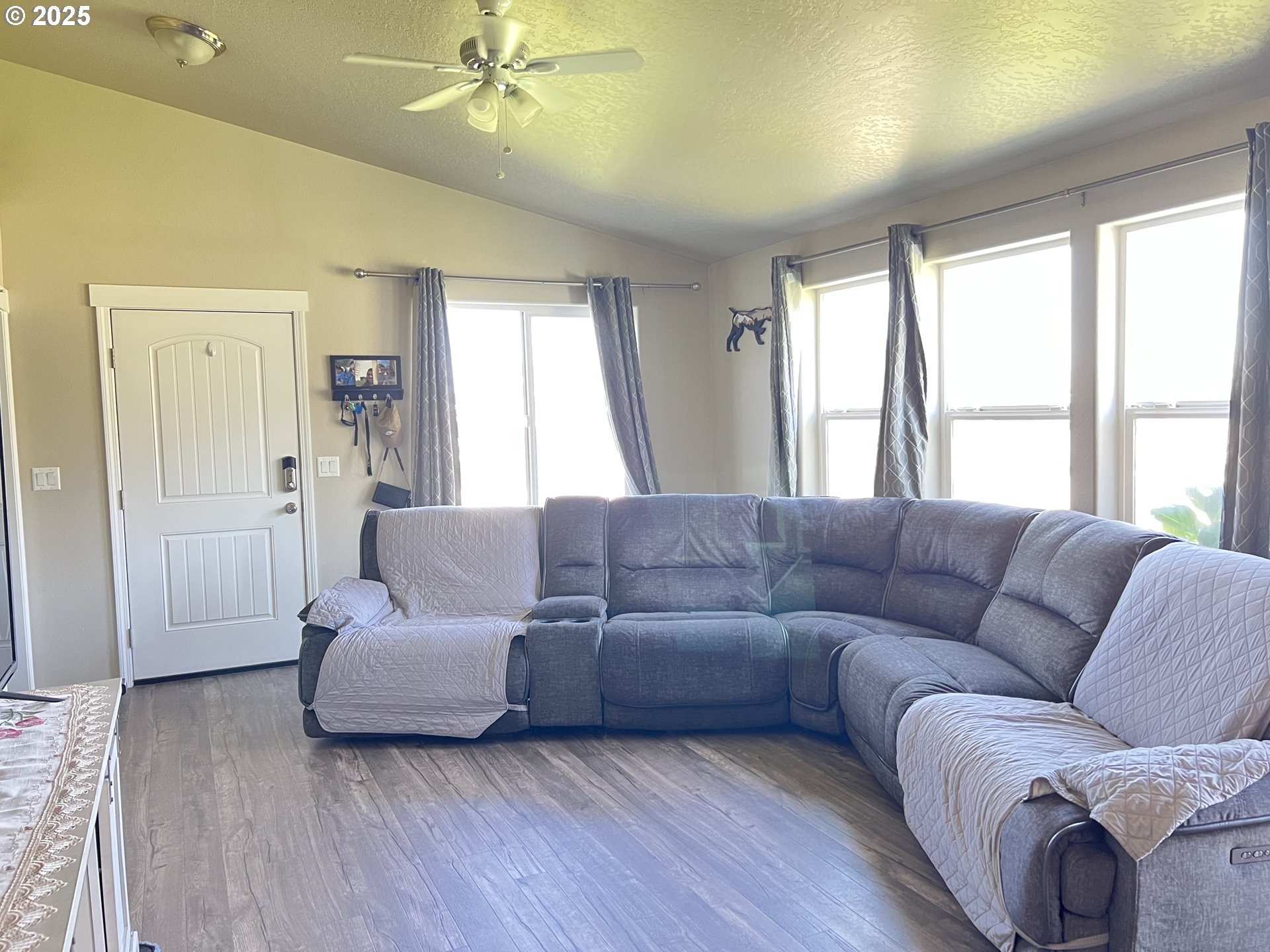 148 SW Falcon CT