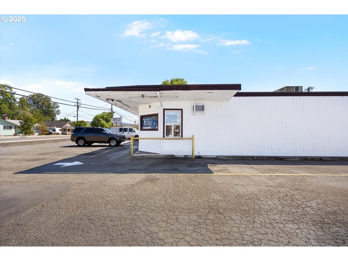 4432 CARNES RD