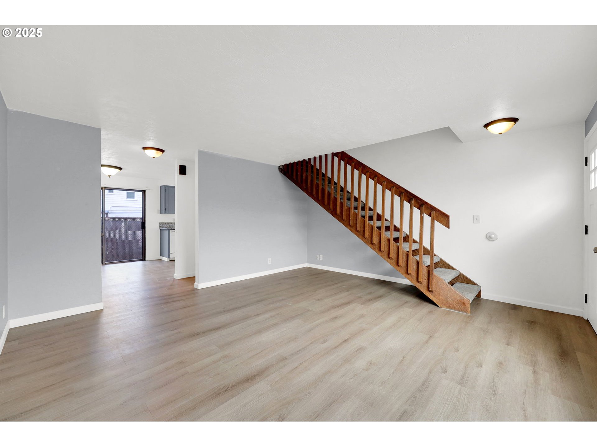 1760 W 17TH AVE