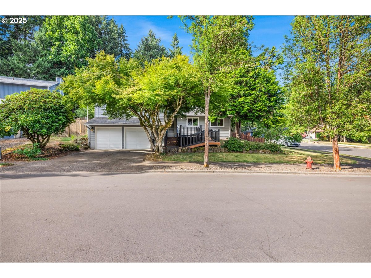 20900 SW WINEMA DR