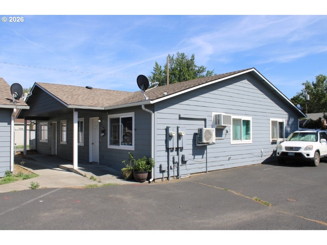 217 NW 8TH AVE