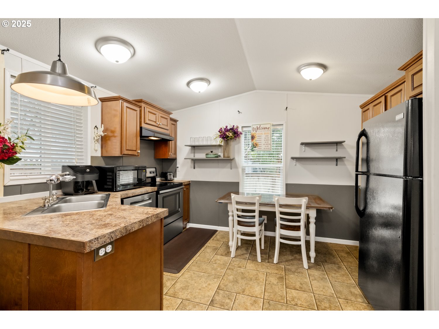 2696 SE PALMQUIST RD