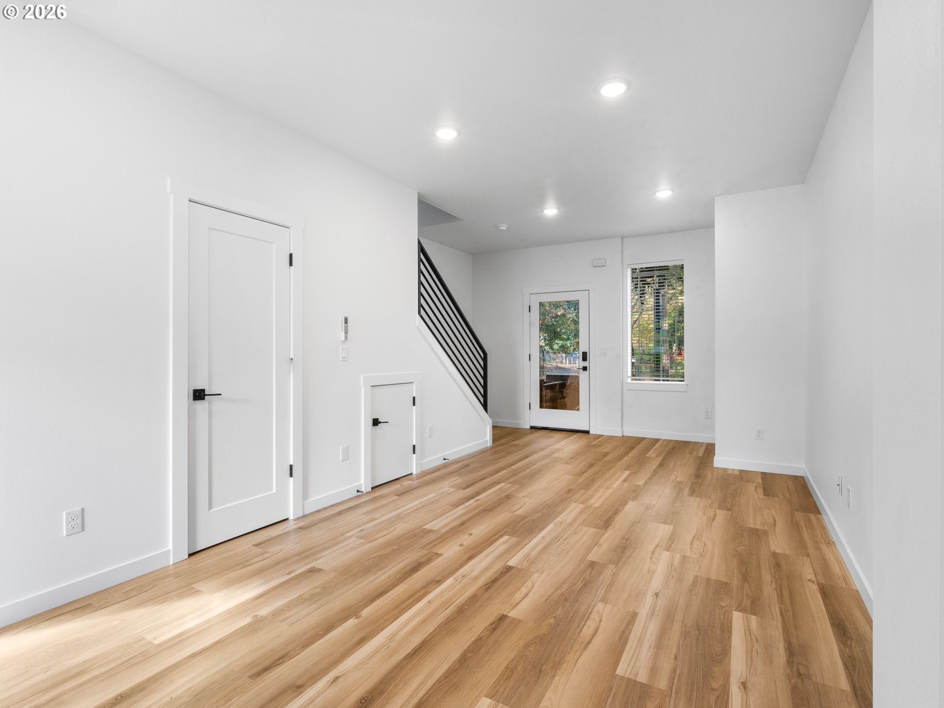7636 SE Division ST 5