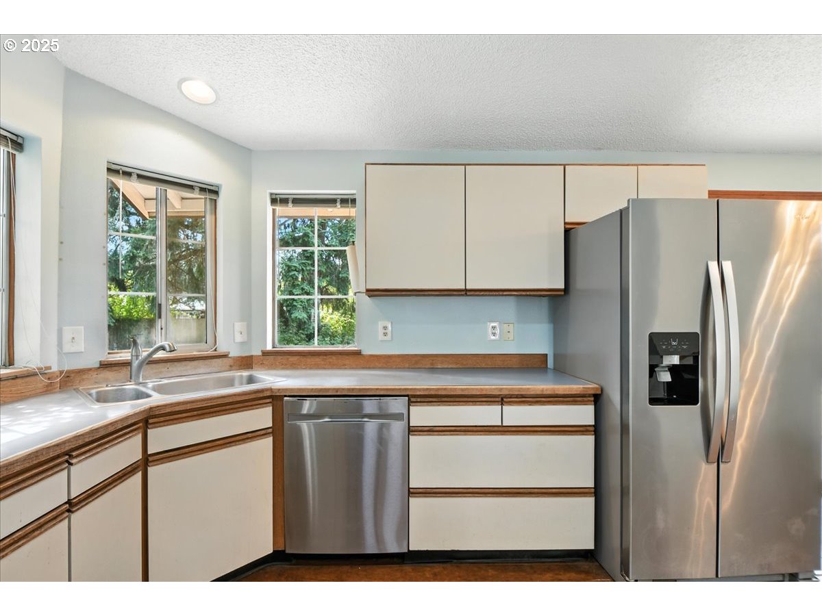 Vancouver, Washington 98682, United States, 2 Bedrooms Bedrooms, ,2 BathroomsBathrooms,Residential,Pending,195148