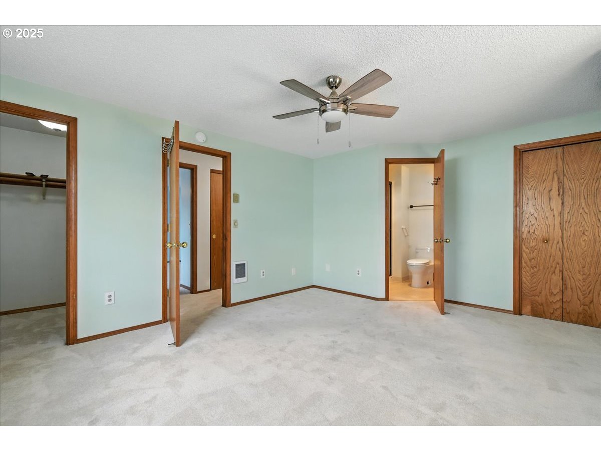 Vancouver, Washington 98682, United States, 2 Bedrooms Bedrooms, ,2 BathroomsBathrooms,Residential,Pending,195148