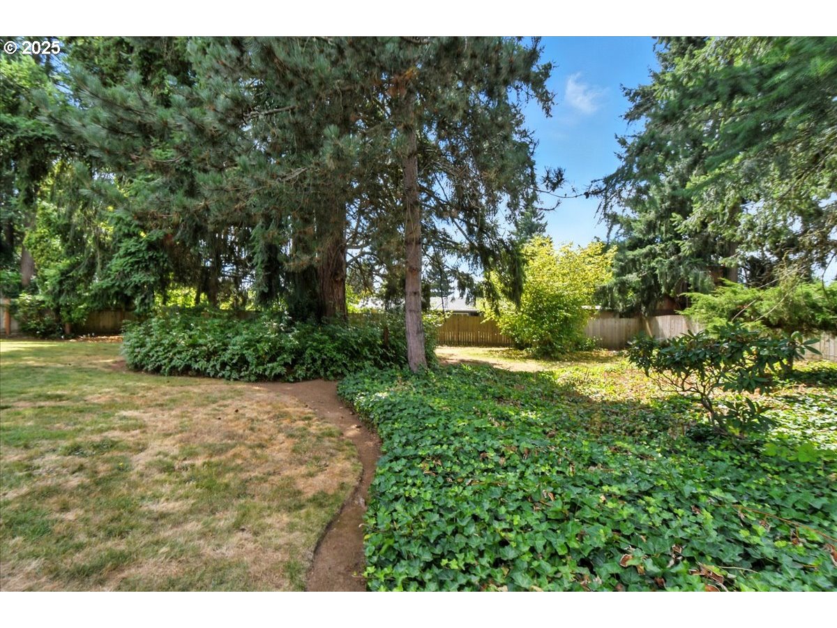 Vancouver, Washington 98682, United States, 2 Bedrooms Bedrooms, ,2 BathroomsBathrooms,Residential,Pending,195148