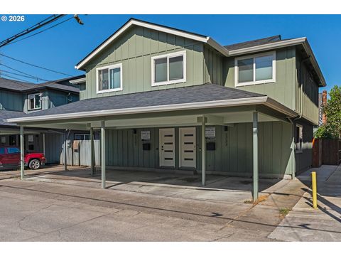 1733 MILL ALY Eugene OR 97401