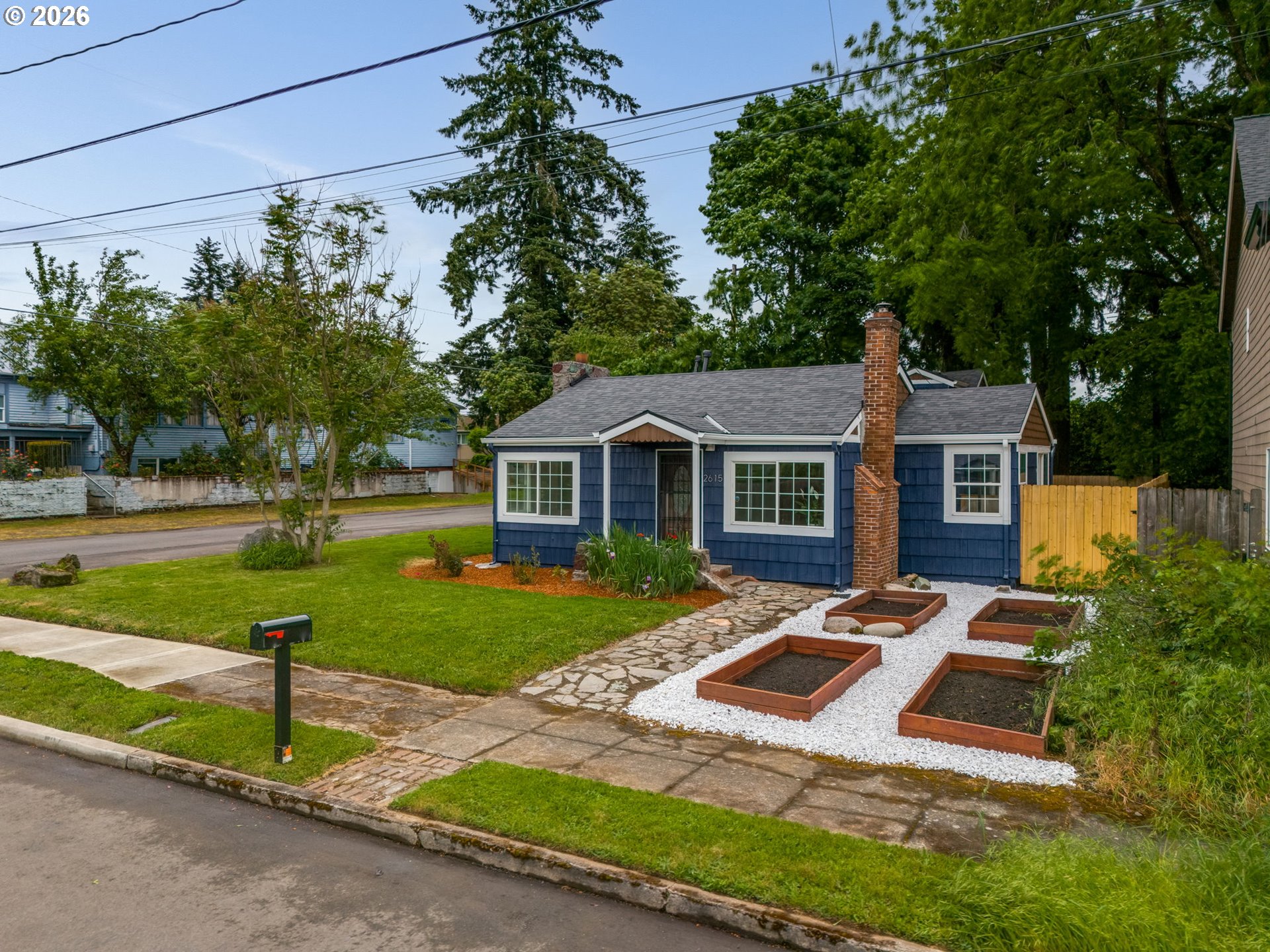 2615 K ST