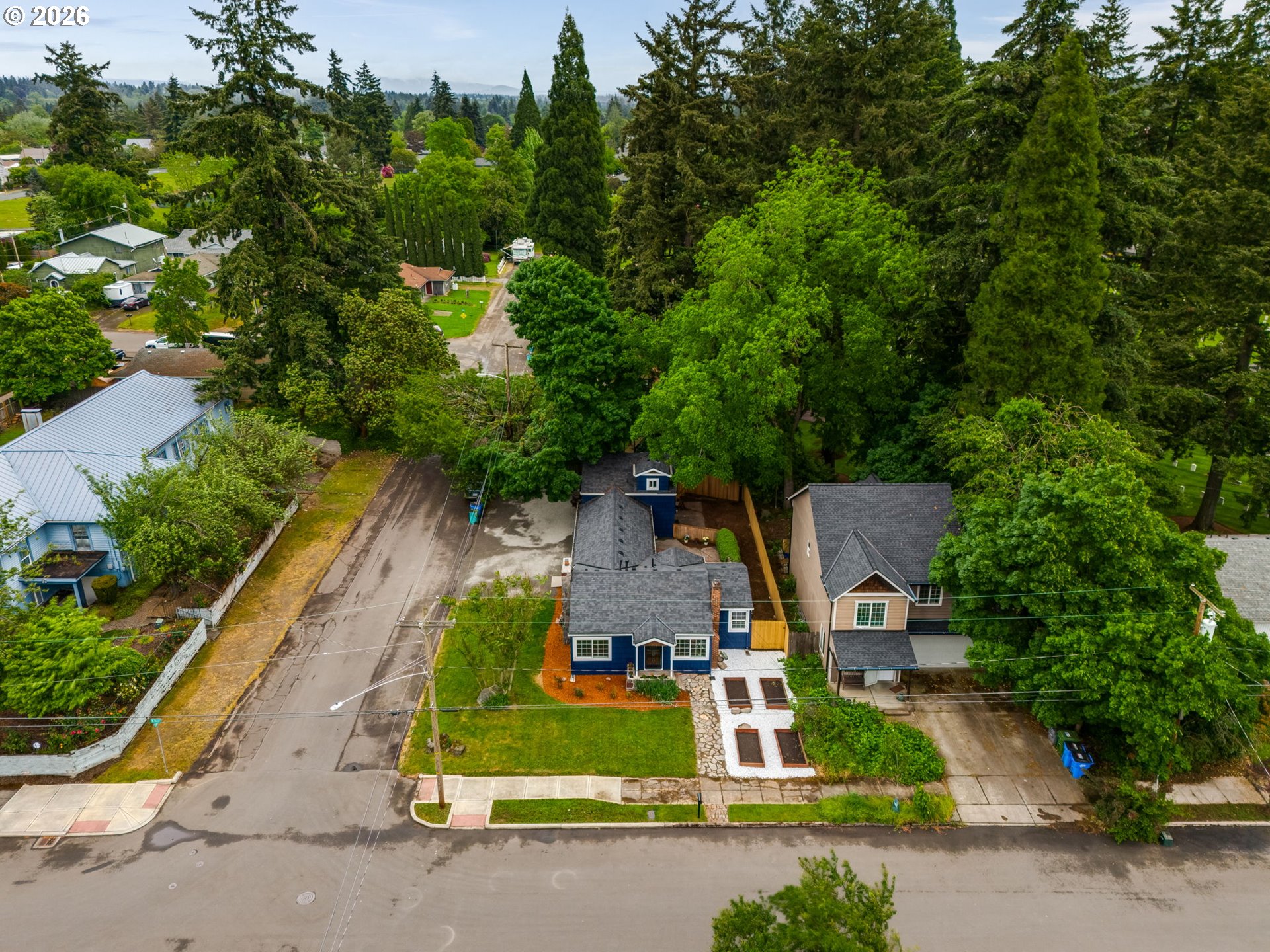 2615 K ST