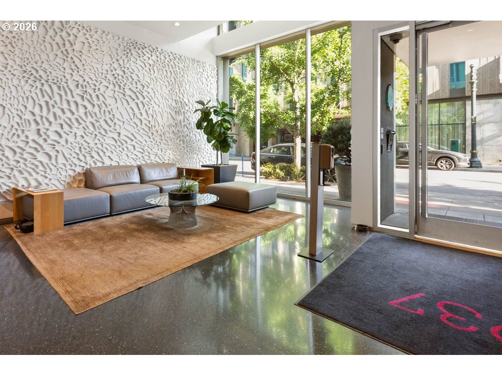 937 NW GLISAN ST 1431