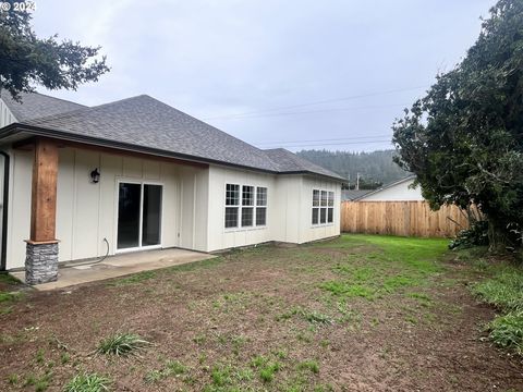 A home in Port Orford