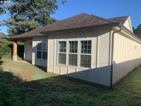 A home in Port Orford