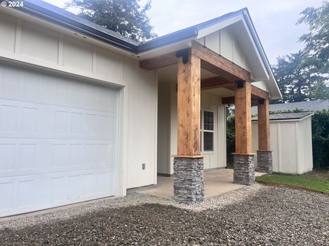 A home in Port Orford