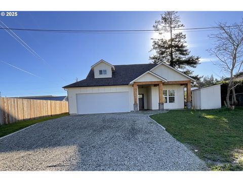 A home in Port Orford