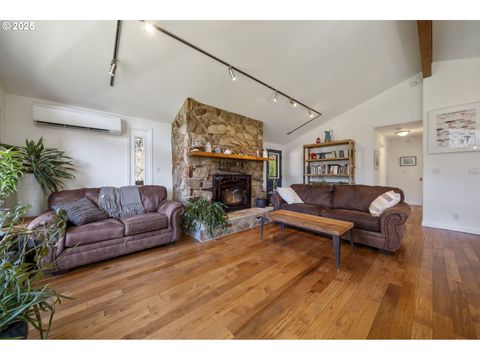 Tiny photo for 49867 Hills Creek Rd, Oakridge, OR 97463 (MLS # 658717628)