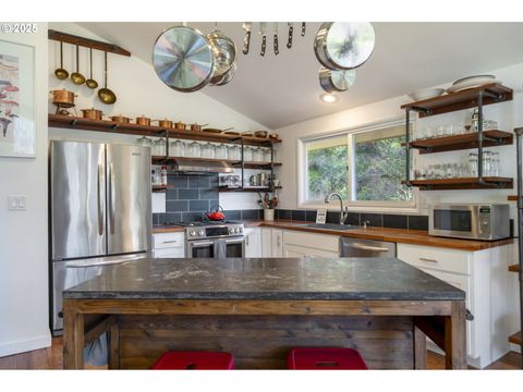 Tiny photo for 49867 Hills Creek Rd, Oakridge, OR 97463 (MLS # 658717628)