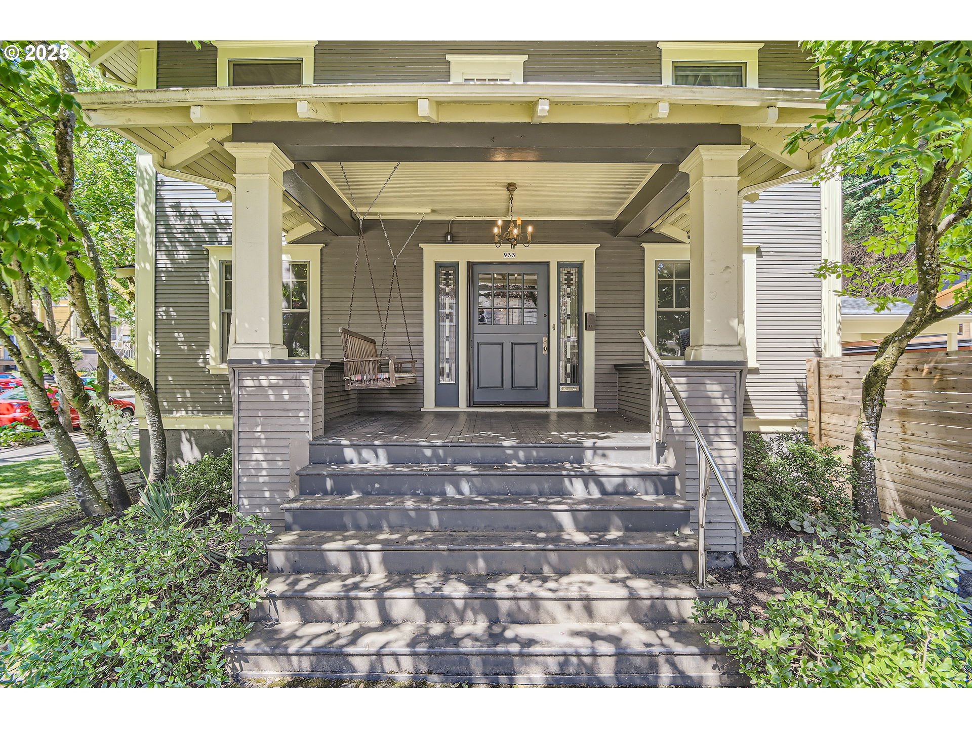 933 SE 31ST AVE