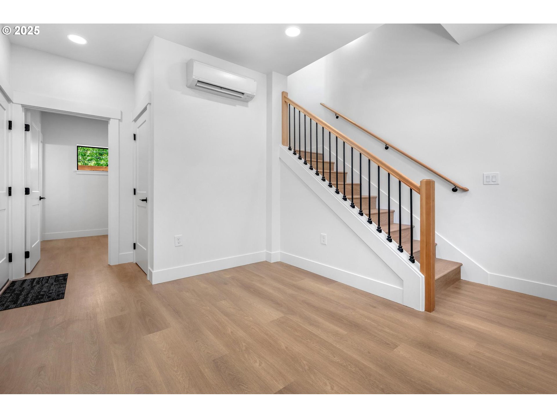 10727 NE FREMONT ST
