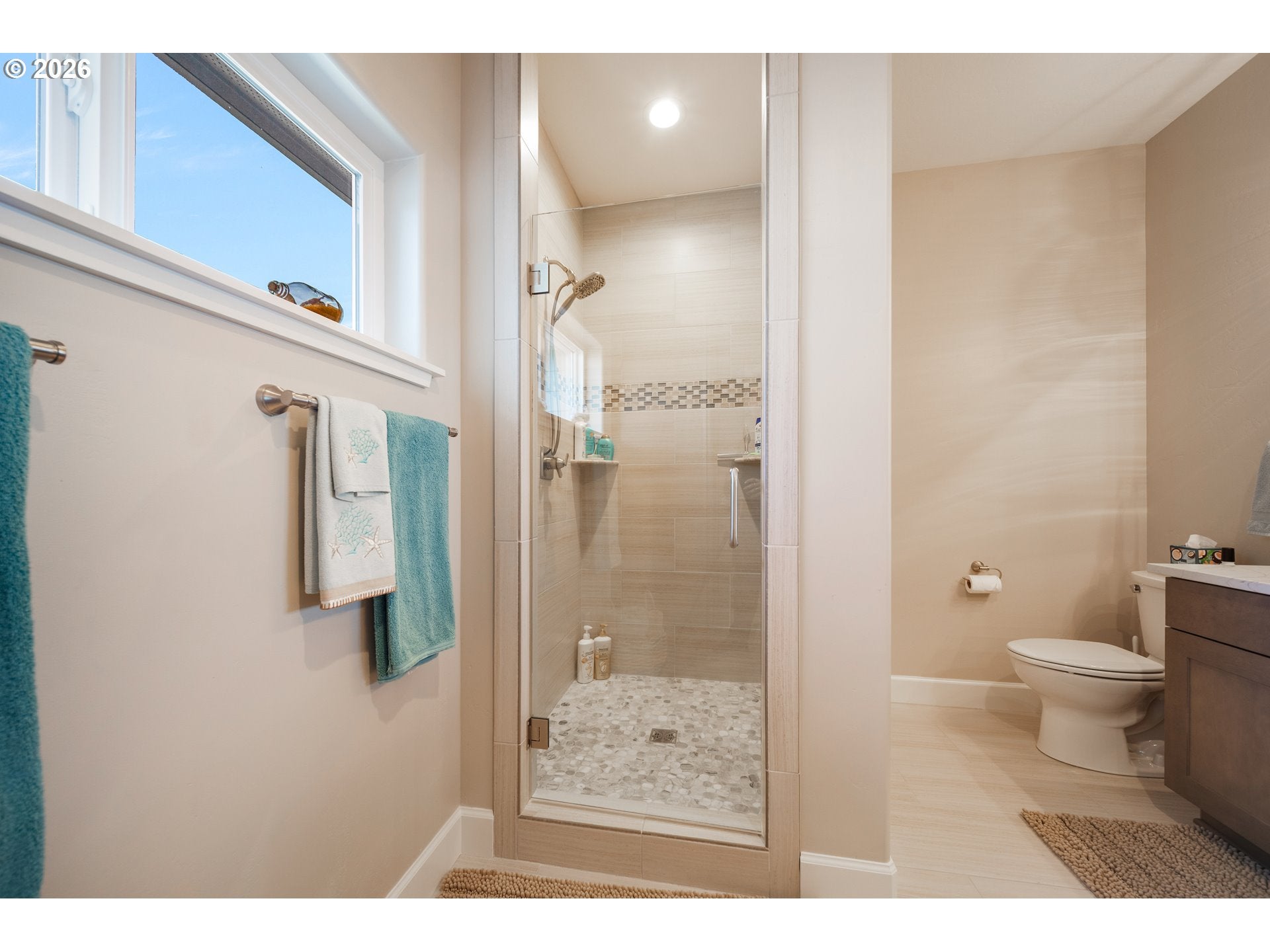 30516 Old Coast Rd, Gold Beach, OR, 97444, USA, 4 Bedrooms Bedrooms, ,4 BathroomsBathrooms,Residential,Active,30516 Old Coast Rd,166103121