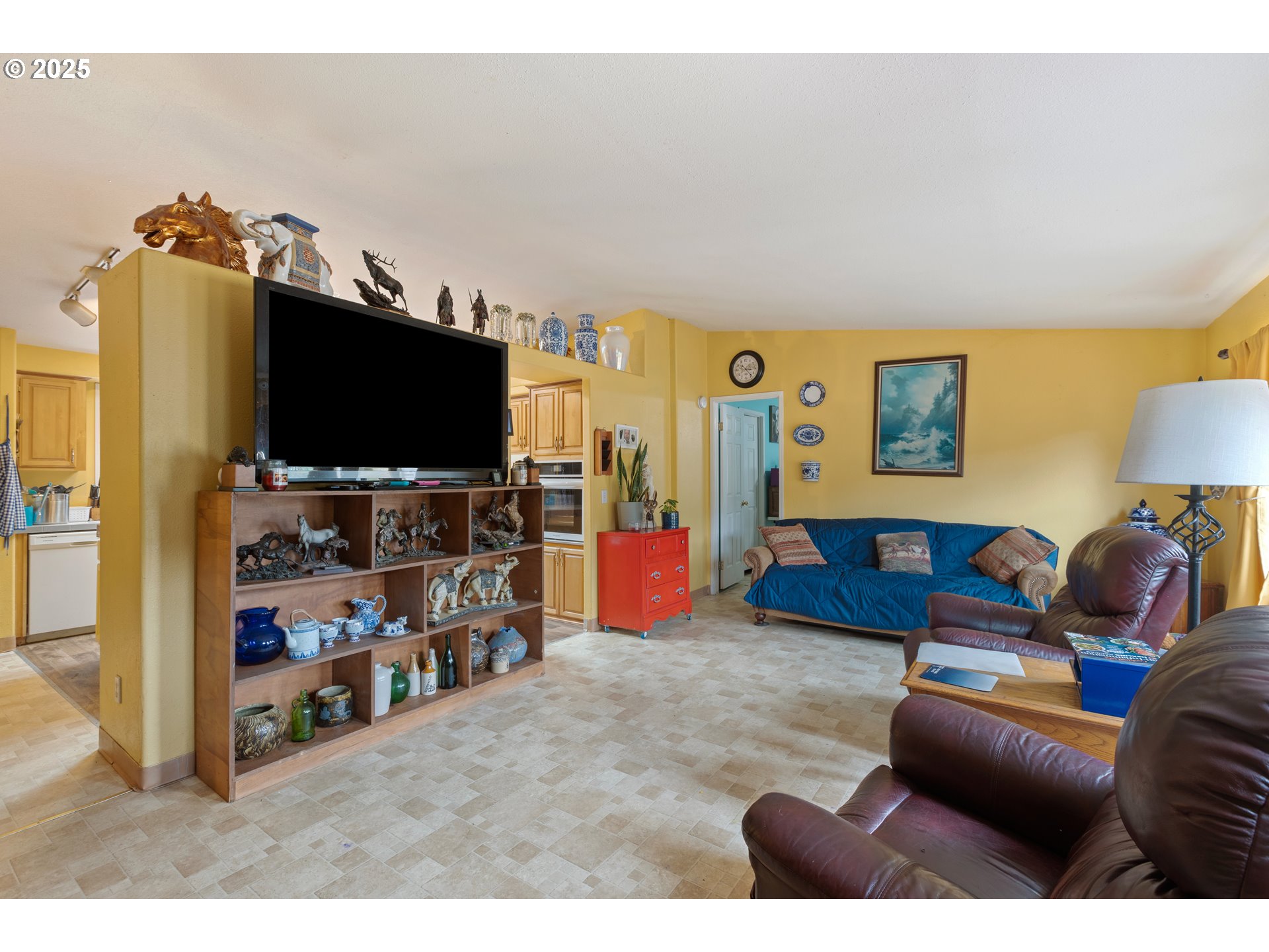 227 LAPP LN