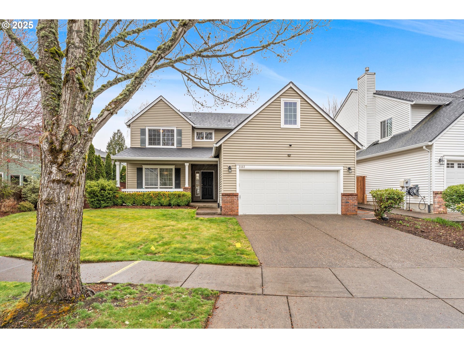 2462 NE 11TH AVE
