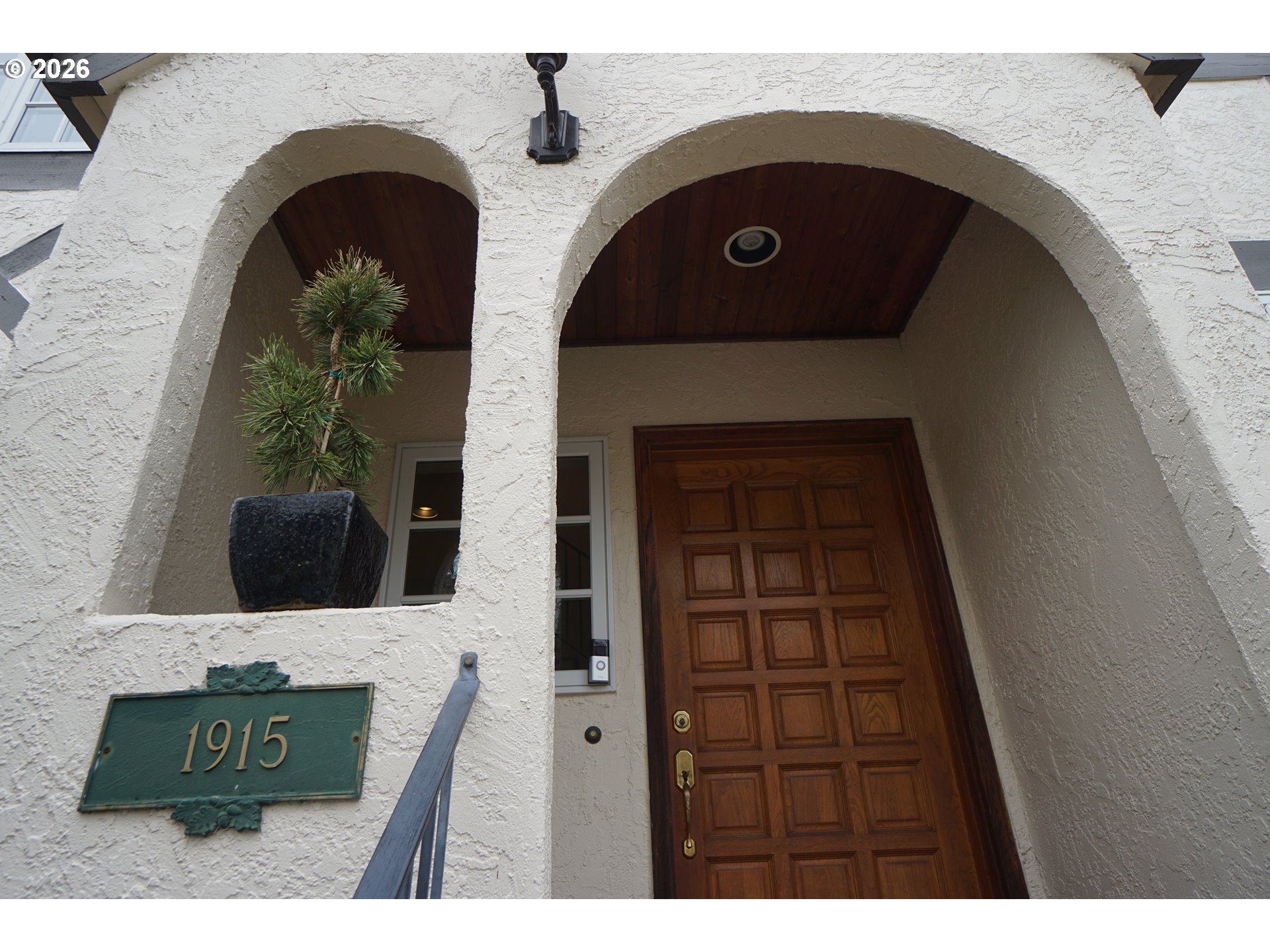 1915 NW YORKSHIRE LN