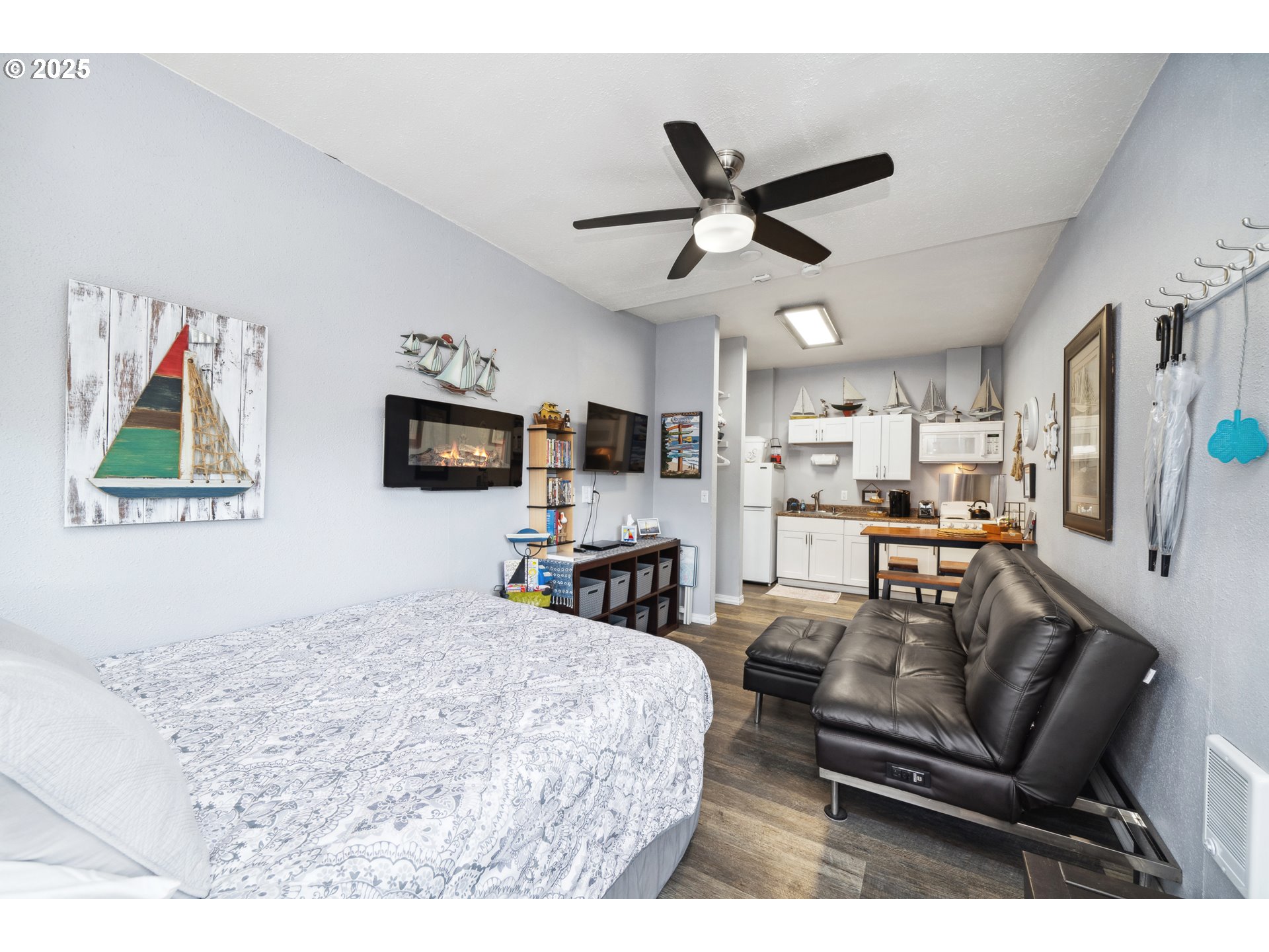 Rockaway Beach, Oregon 97136, United States, 4 Bedrooms Bedrooms, ,3 BathroomsBathrooms,Residential,Active,10628