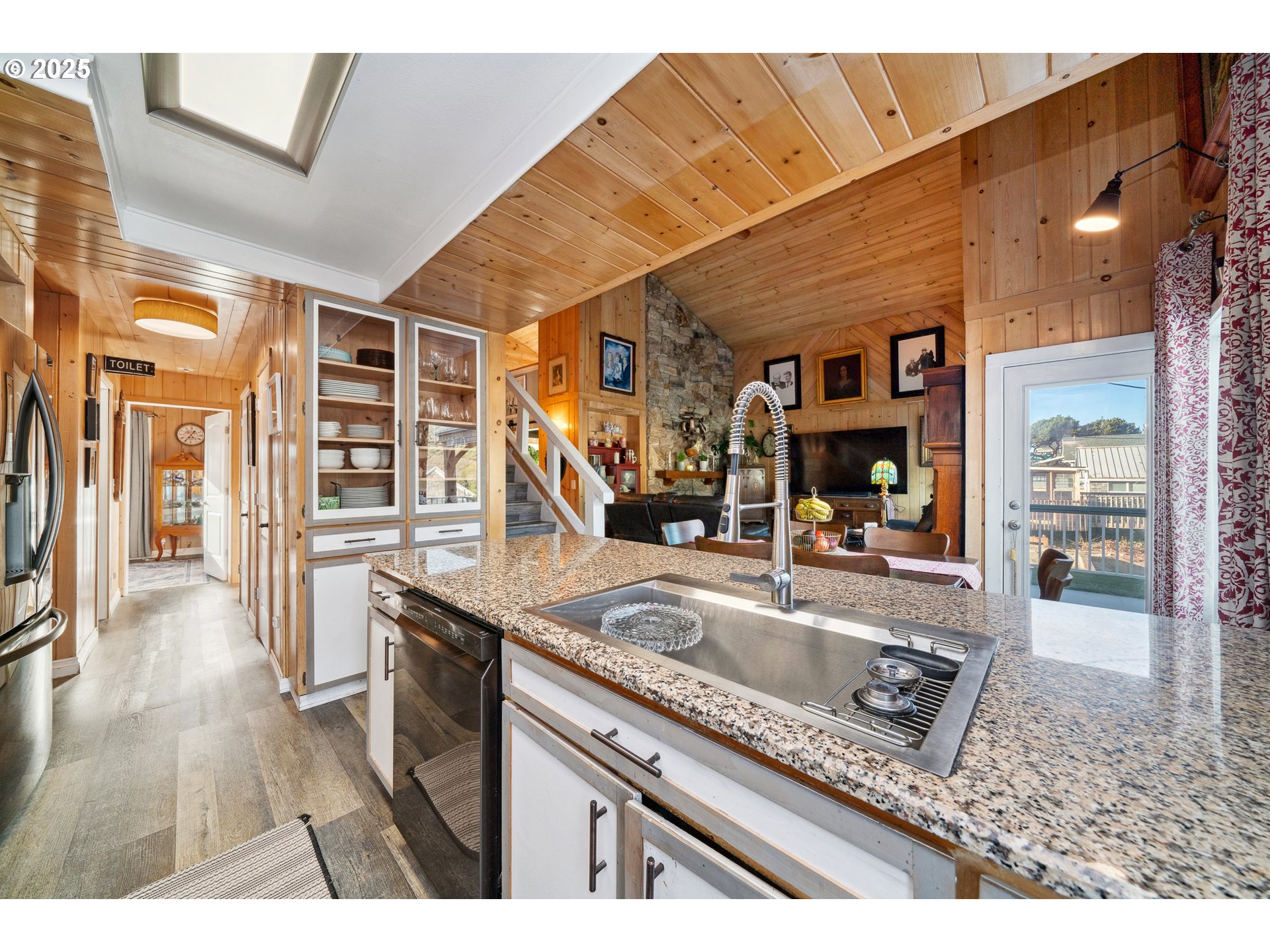 Rockaway Beach, Oregon 97136, United States, 4 Bedrooms Bedrooms, ,3 BathroomsBathrooms,Residential,Active,10628