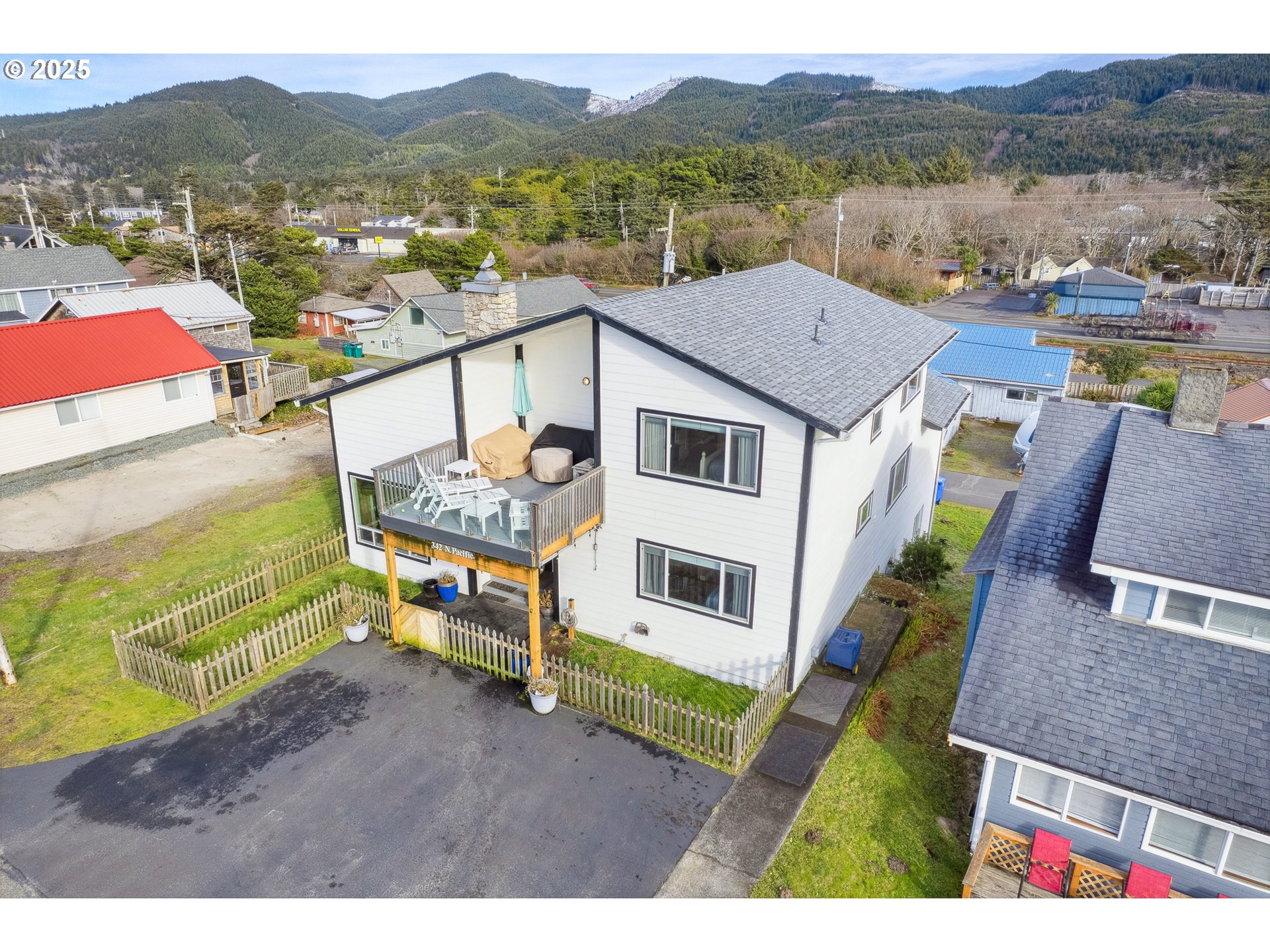 Rockaway Beach, Oregon 97136, United States, 4 Bedrooms Bedrooms, ,3 BathroomsBathrooms,Residential,Active,10628