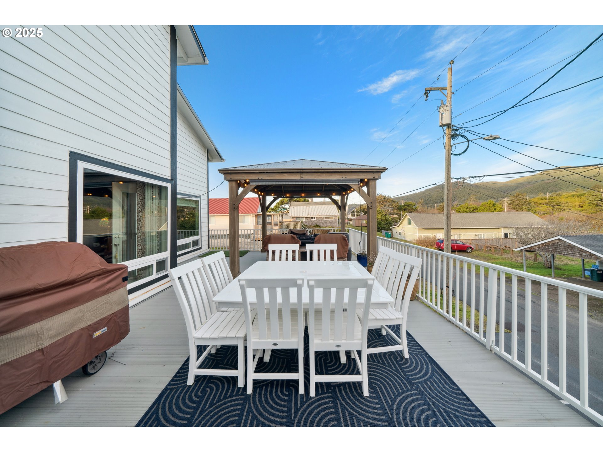 Rockaway Beach, Oregon 97136, United States, 4 Bedrooms Bedrooms, ,3 BathroomsBathrooms,Residential,Active,10628