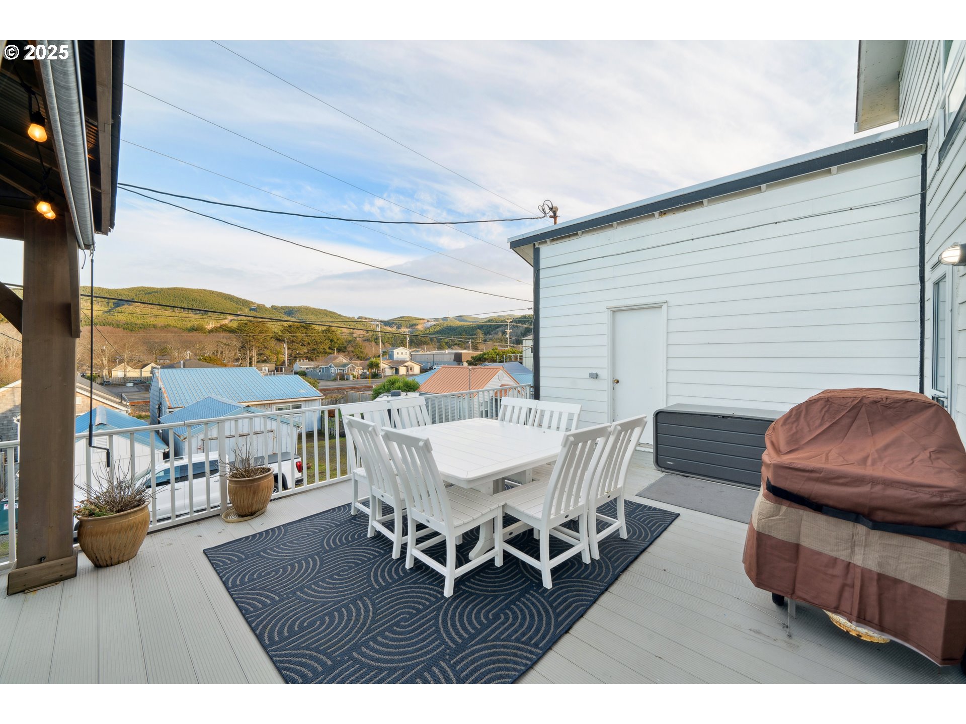 Rockaway Beach, Oregon 97136, United States, 4 Bedrooms Bedrooms, ,3 BathroomsBathrooms,Residential,Active,10628