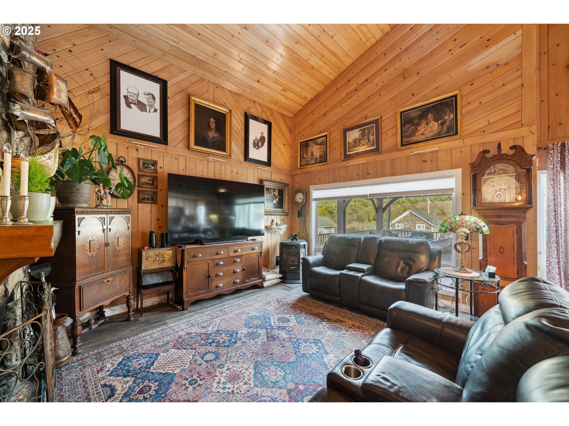 Rockaway Beach, Oregon 97136, United States, 4 Bedrooms Bedrooms, ,3 BathroomsBathrooms,Residential,Active,10628