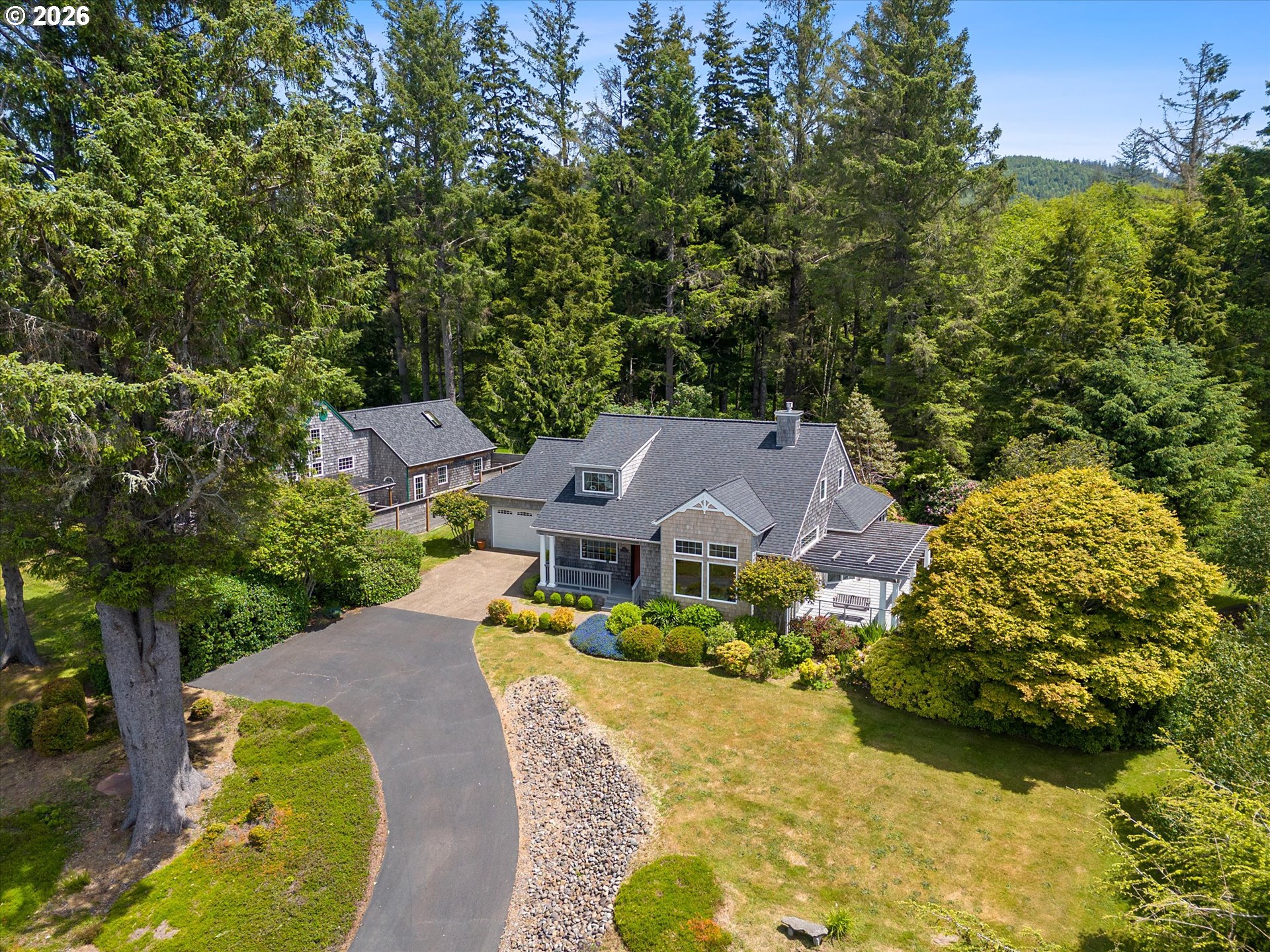 6535 Pacific Overlook DR