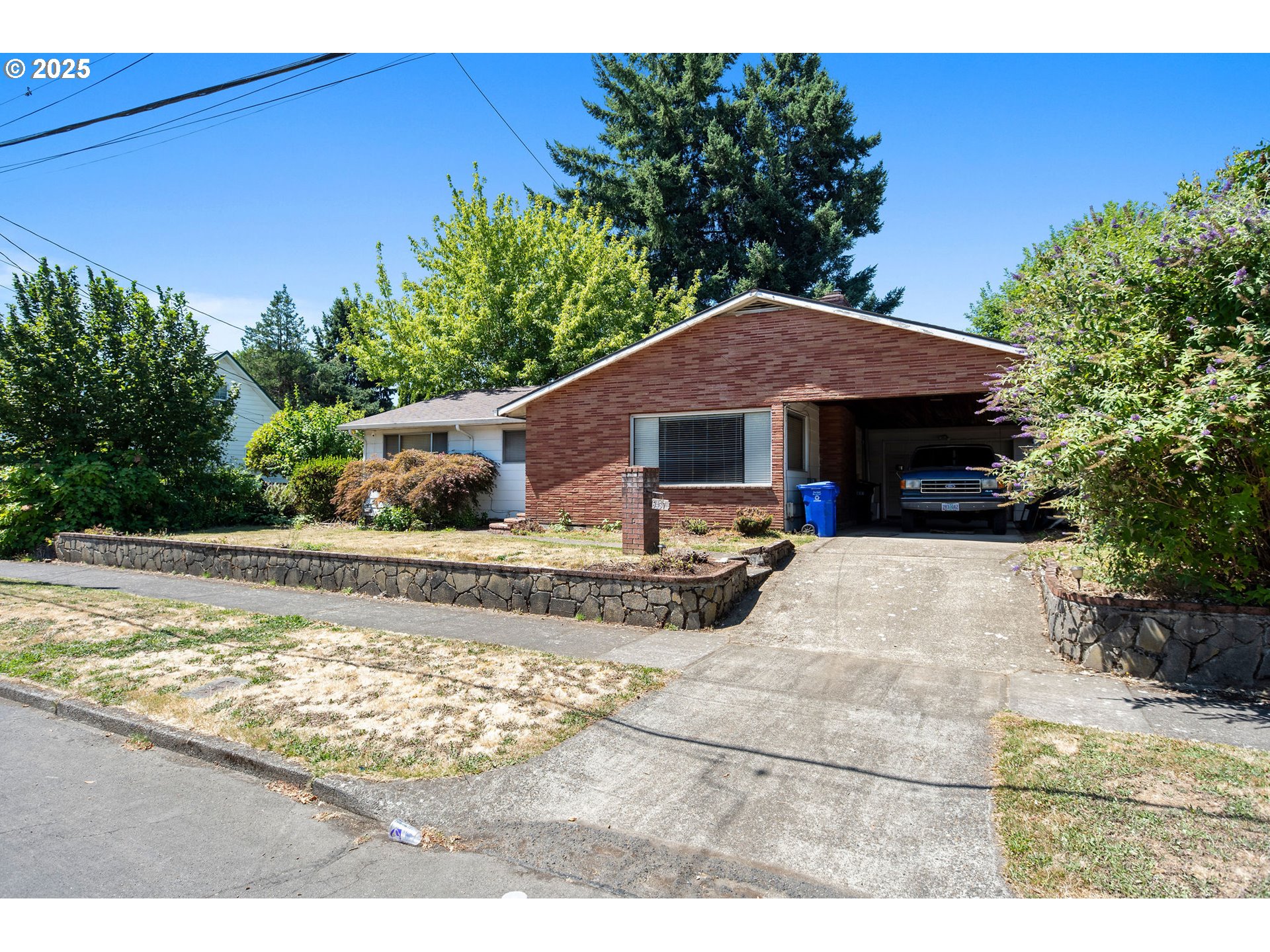 6437 NE 38TH AVE
