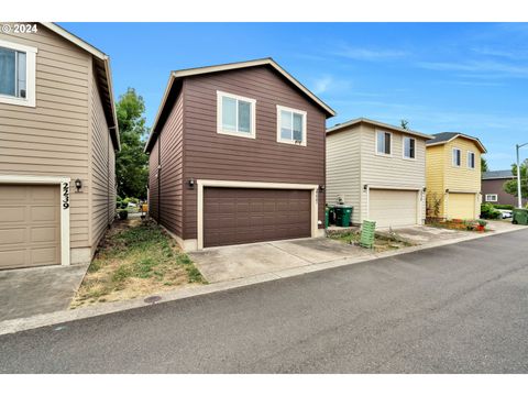 A home in Newberg