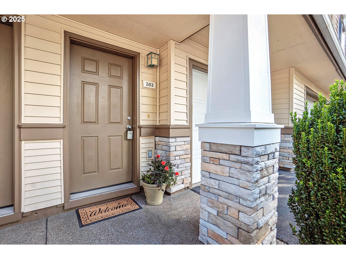 14705 SW SANDHILL LOOP 203
