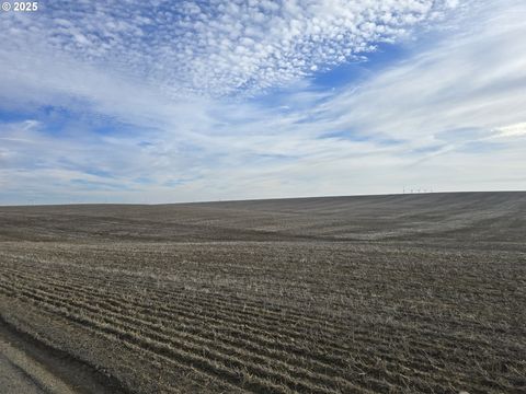 KLONDIKE LN Wasco OR 97065