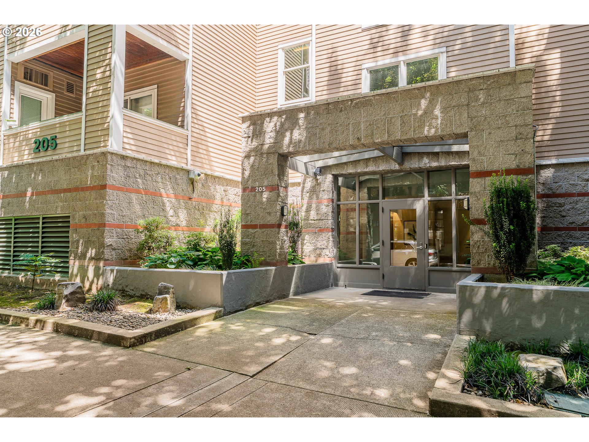 205 S MONTGOMERY ST 401B