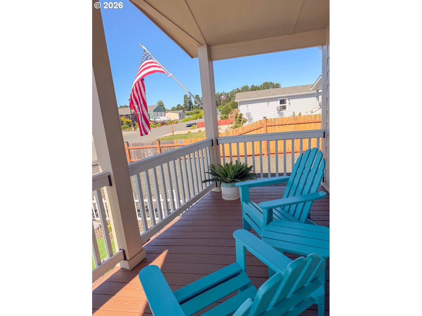 1060 CEDAR LOOP