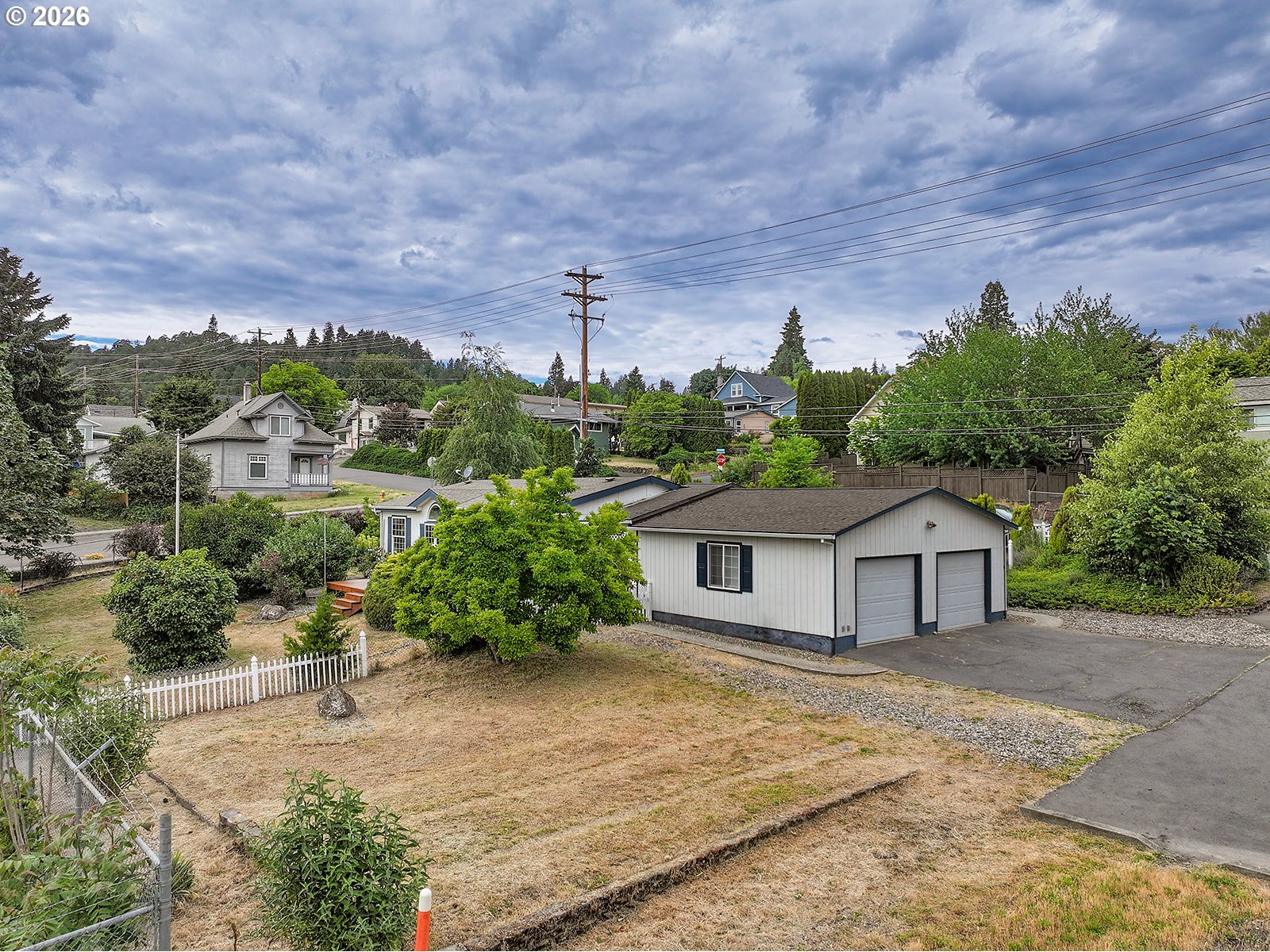 279 NE SNOHOMISH AVE