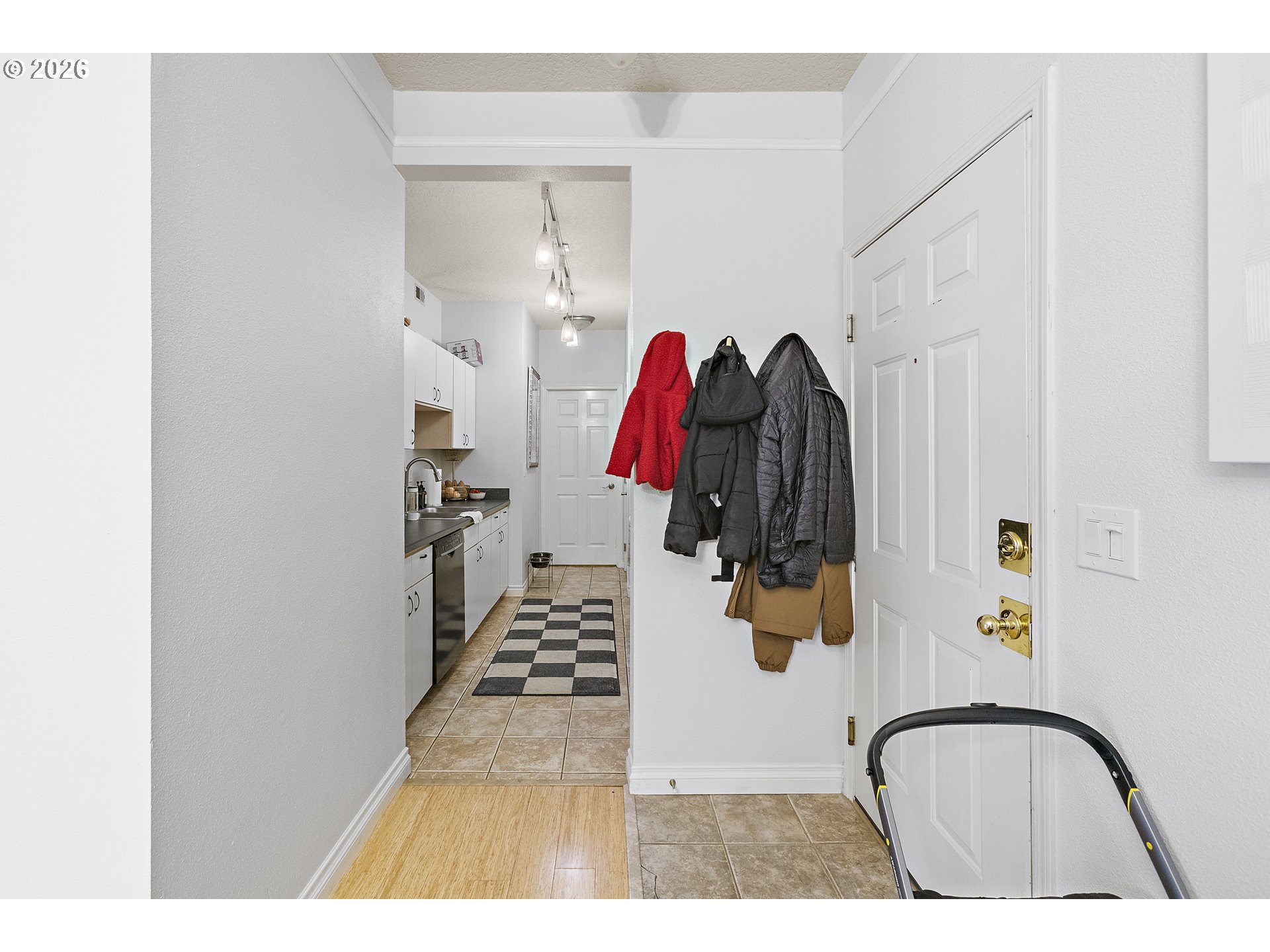 4320 S CORBETT AVE 102