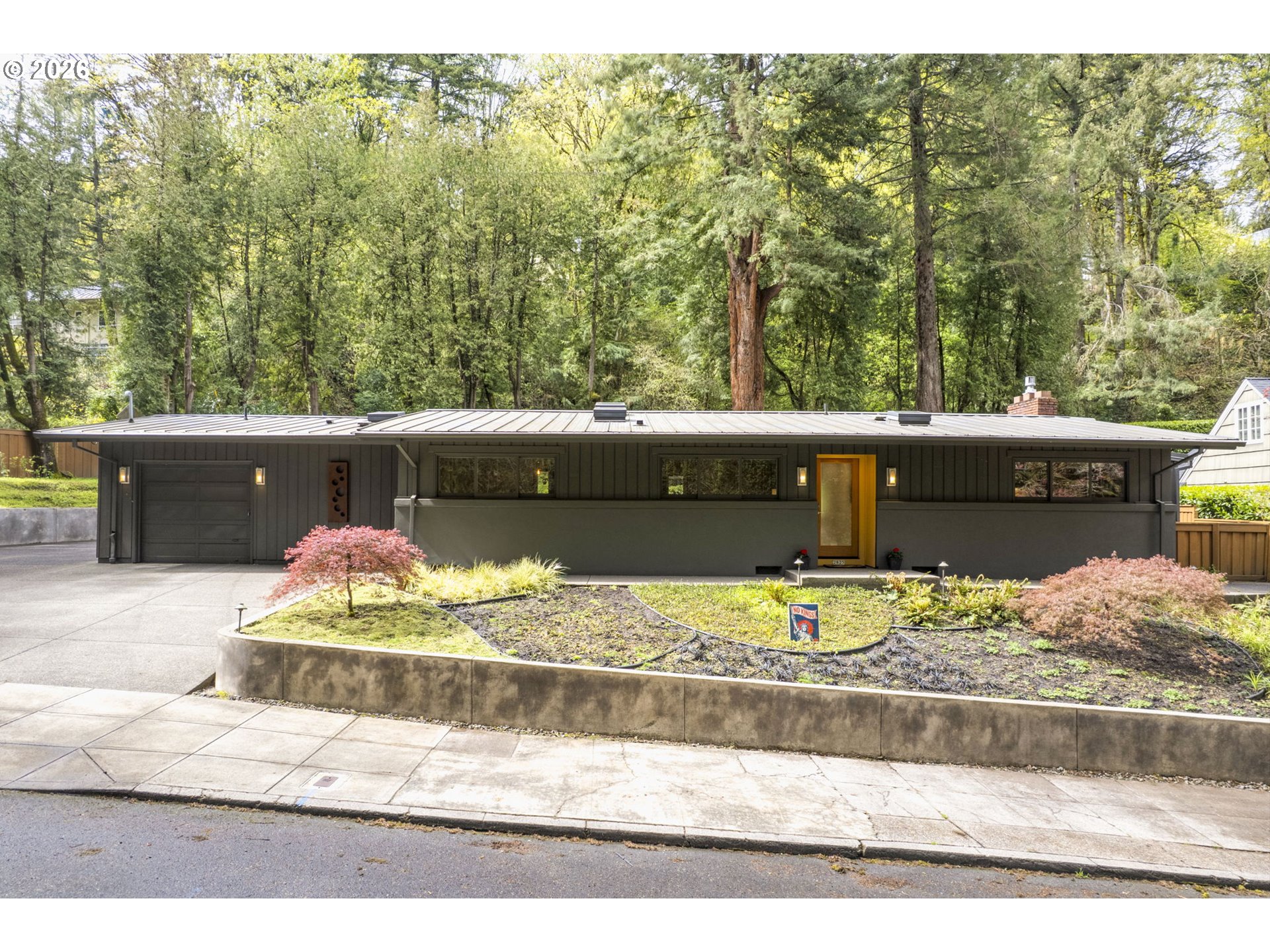 2825 SW FAIRVIEW BLVD