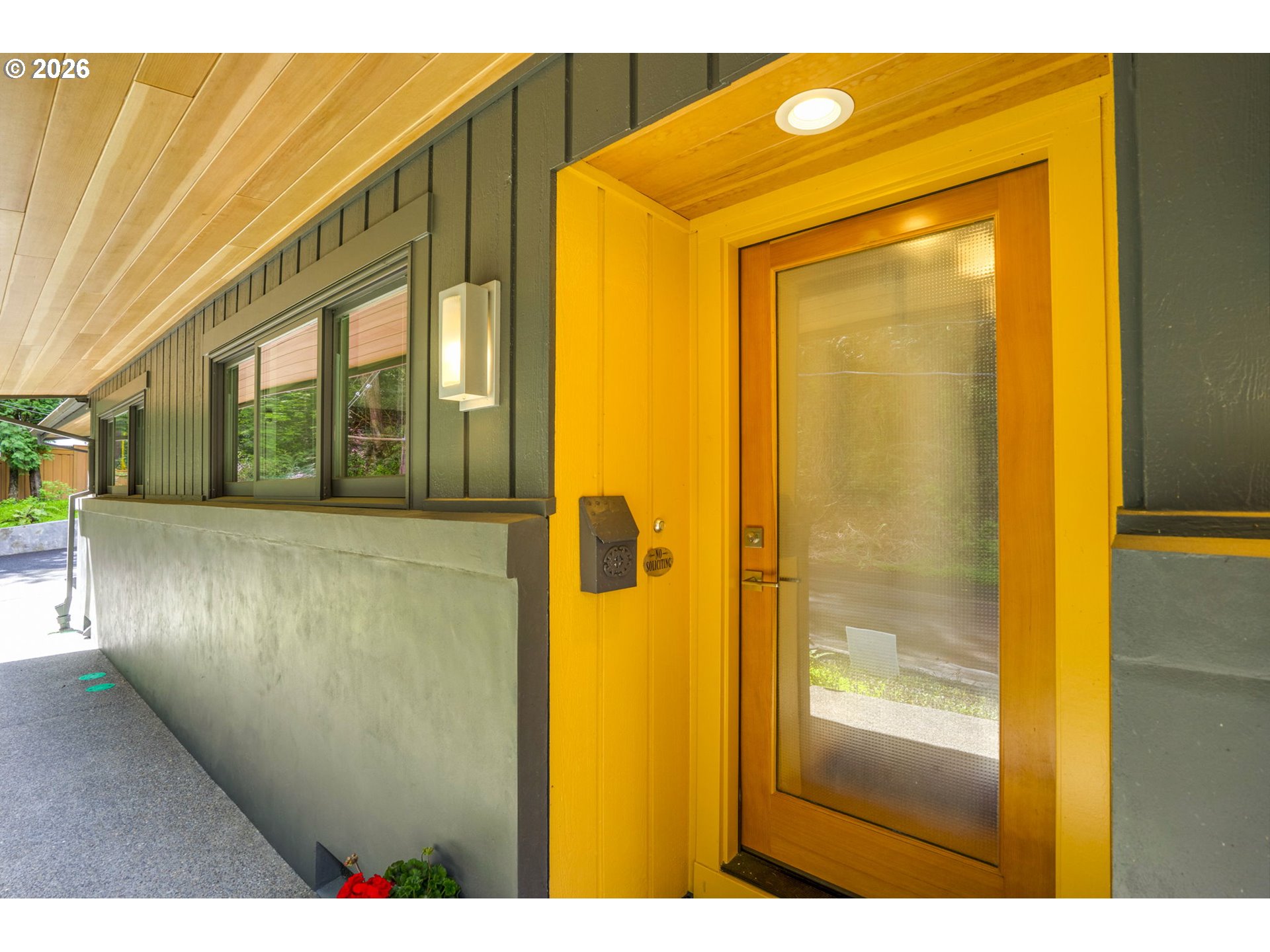 2825 SW FAIRVIEW BLVD