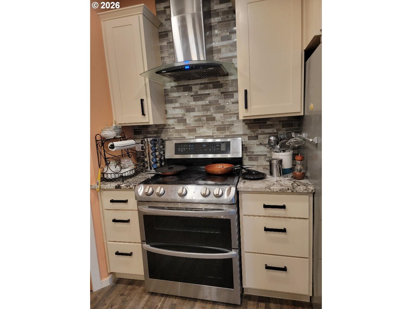1301 BRAMBLEWOOD LN