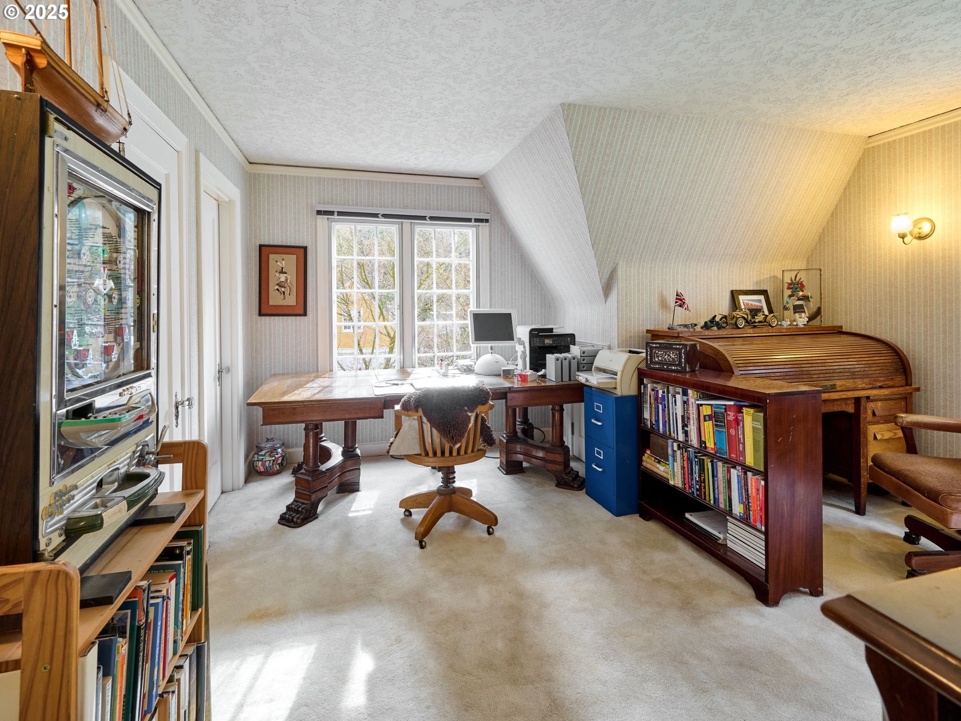 Oregon City, Oregon 97045, United States, 3 Bedrooms Bedrooms, ,4 BathroomsBathrooms,Residential,Active,97967