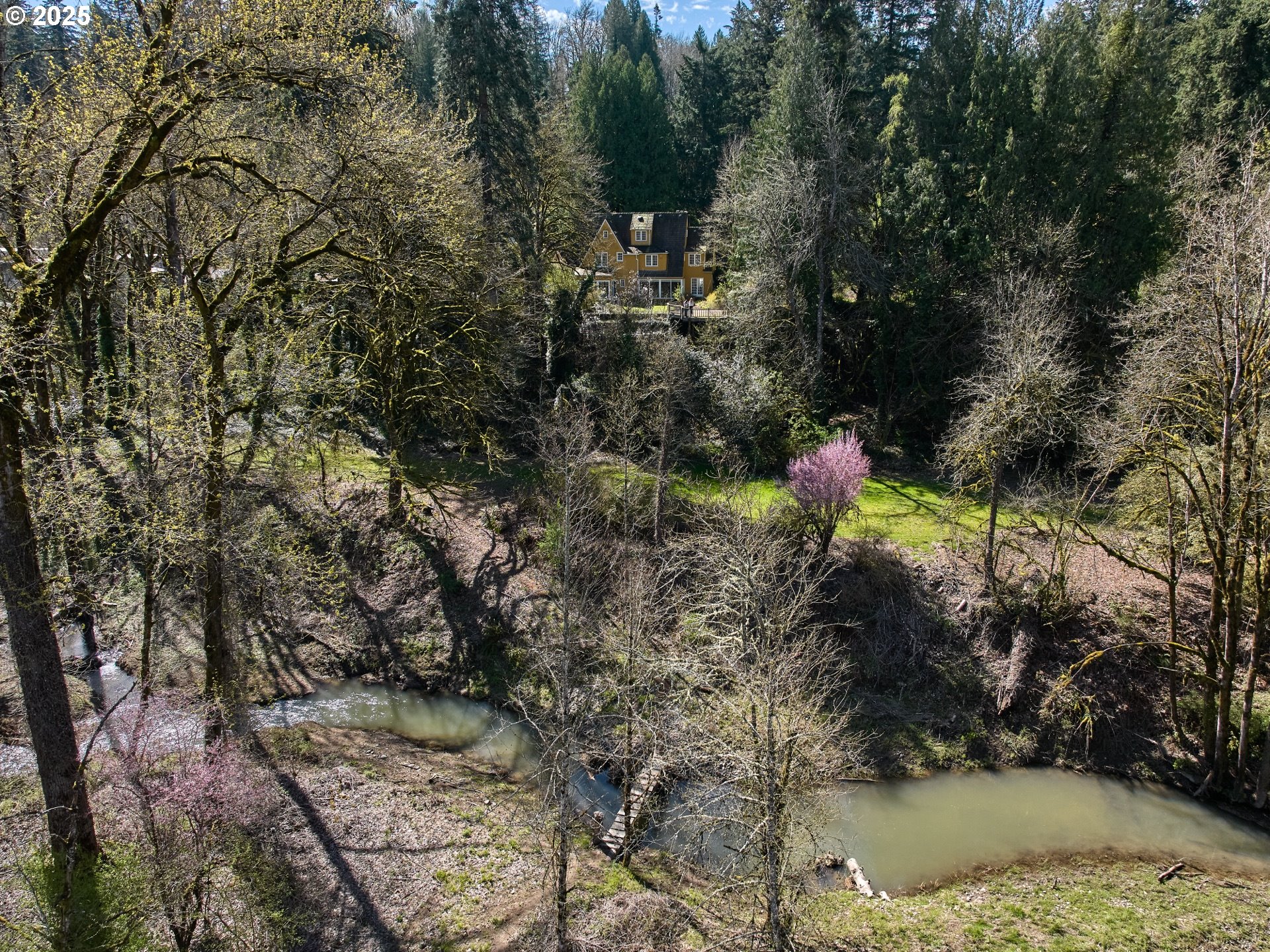 Oregon City, Oregon 97045, United States, 3 Bedrooms Bedrooms, ,4 BathroomsBathrooms,Residential,Active,97967