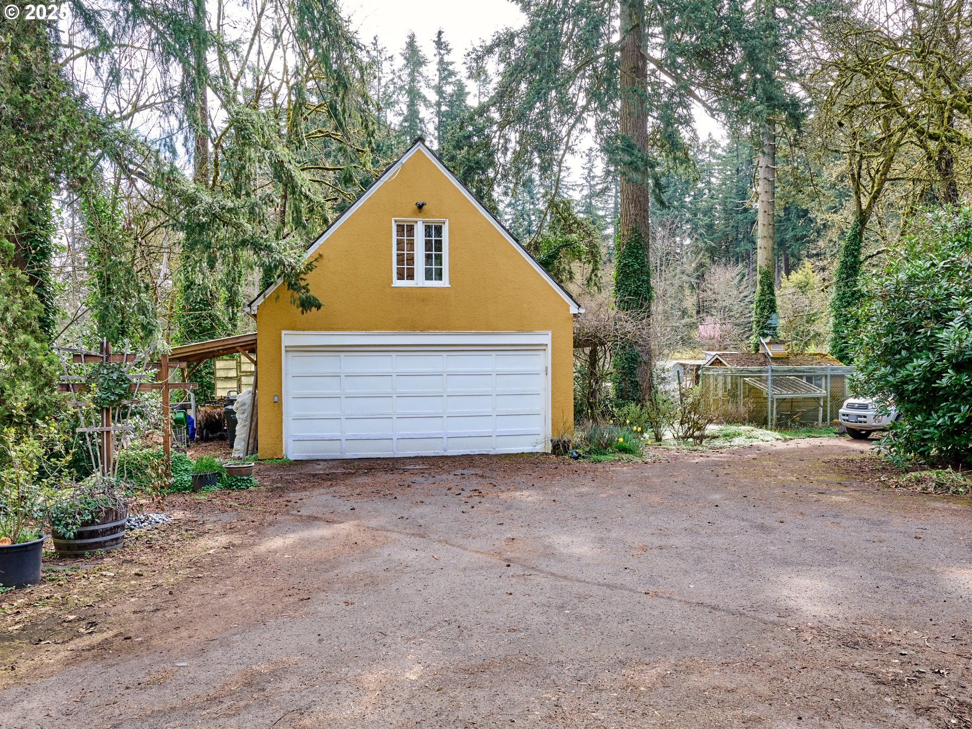 Oregon City, Oregon 97045, United States, 3 Bedrooms Bedrooms, ,4 BathroomsBathrooms,Residential,Active,97967